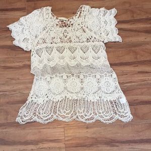 Medium lace blouse